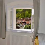 34 Karlštejn
